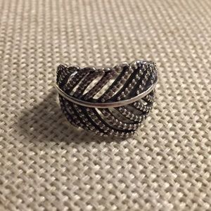 Pandora feather ring
